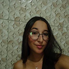 Samira, Babá em Capela