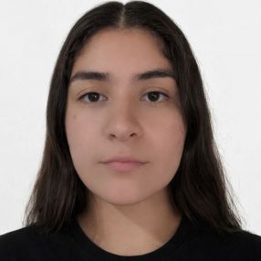 Bianca, Babysitter in Brasília