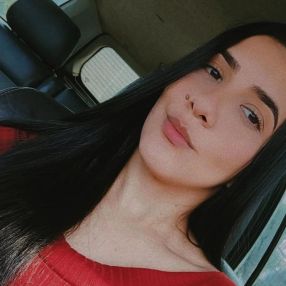 Anne, Babá em Rio de Janeiro