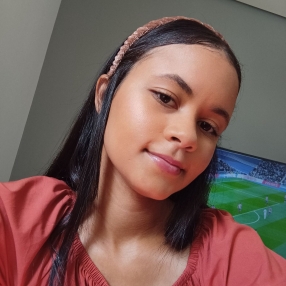 Yasmim, Babá em Camaçari