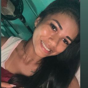 Caroline, Babá em Goiânia