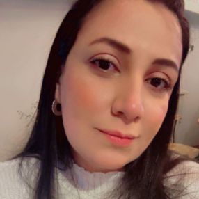 Caroline, Babá em Monte Mor