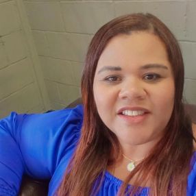 Priscila, Babá em Mesquita