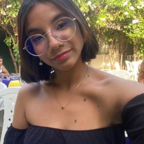 Leticia, Babá em Pacatuba