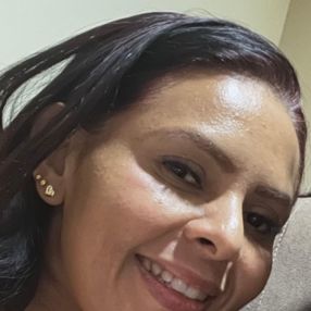 Patrícia, Babá em Cajati