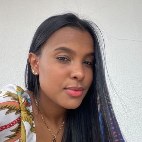 Karine, Babá em Ibirité