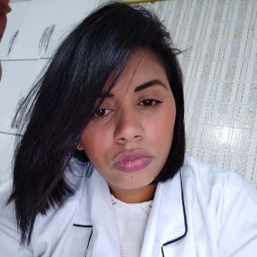 Mônica, Babá em Assis