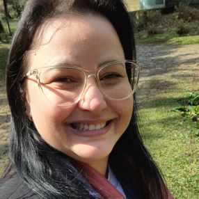 Pâmela, Babá em Caçador