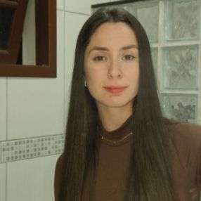 Emily, Babá em Santiago