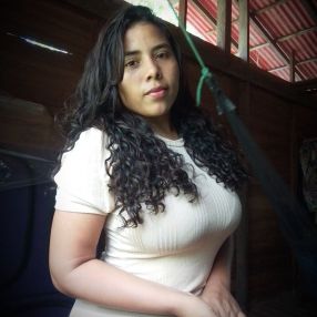 Larissa, Babá em Abaetetuba
