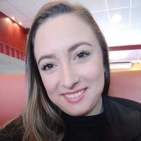 Carine, Babá em Dois Irmãos