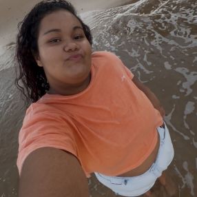 Lorayne, Babá em Piúma