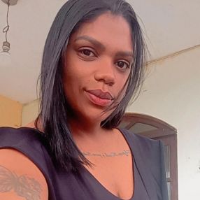 Pâmela, Babá em Dias d'Ávila