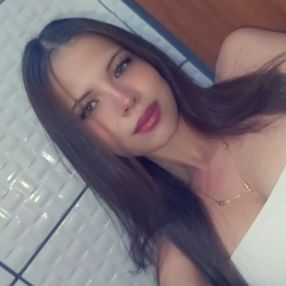 Jhenifer, Babá em Frutal