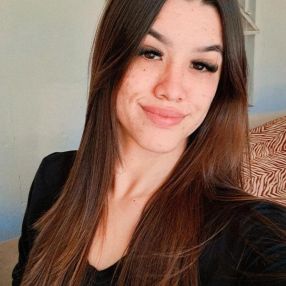 Pamela Leticia, Babá em Ponta Grossa