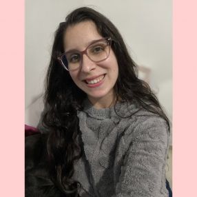 Larissa, Babá em Cotia