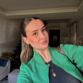 Eduarda, Babá em Pelotas