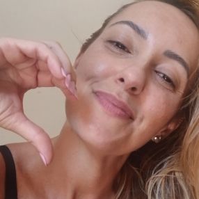 Juliana, Babá em São João de Meriti