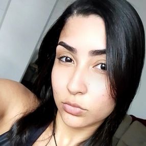 Bruna, Babá em Cubatão