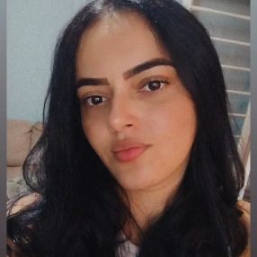 Milena, Babá em Passos