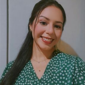 Luana, Babá em Araranguá