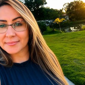 Leticia, Babá em Araçoiaba da Serra