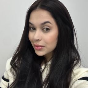 Cynthia Aparecida da, Babá em Chapecó