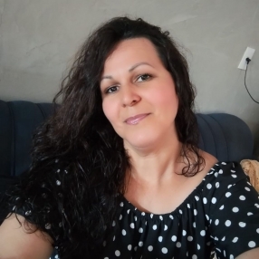 Natália, Babá em Cambé