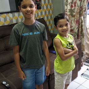 Evelin, Family in Belford Roxo