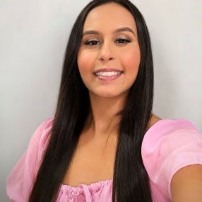 Lorena, Babá em Paraíso