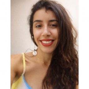 Larissa, Babá em Guaramirim