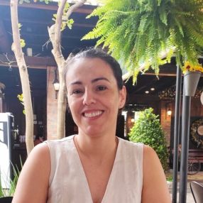 Rosi, Babysitter in Blumenau