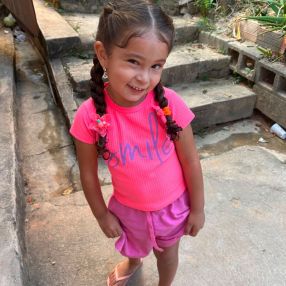 Nicole, Família em Nova Serrana