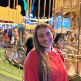 Luana, Babá em Joinville