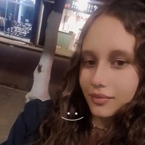 Alessandra, Babá em Manhuaçu