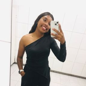 Joyce, Babá em Poços de Caldas