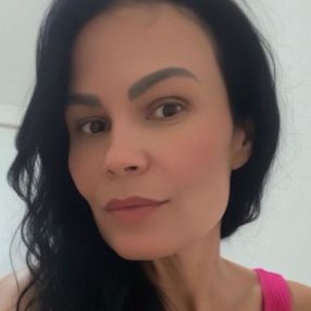 Welida, Babysitter in Uberlândia
