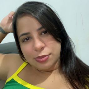 Alana, Babá em Carpina