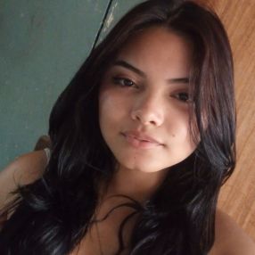 Emily, Babá em São Francisco do Sul