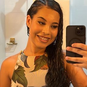 Julia, Babá em Cantagalo