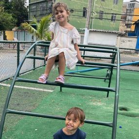 Luiza, Family in Maricá