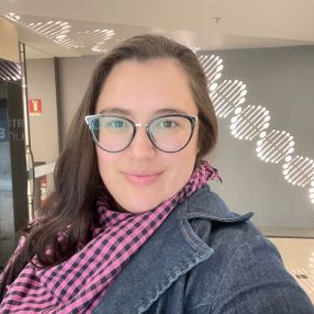 Taise, Babysitter in Porto Alegre