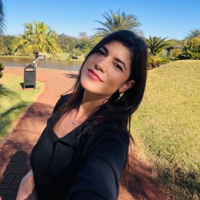 Juliana, Babá em Londrina