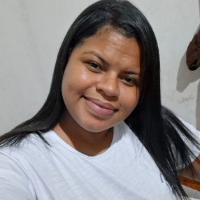 Beatriz, Babá em Contagem