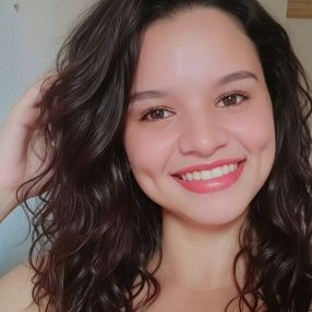 Yasmin, Babysitter in Porto Velho
