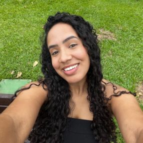 Mayra, Babá em Santos