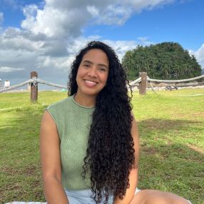 Mayra, Babá em Santos