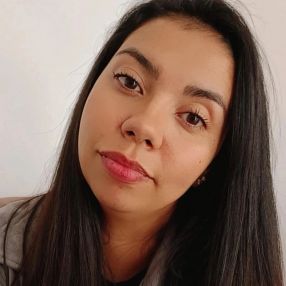 Bianca, Babá em Poços de Caldas