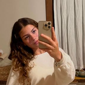 Leticia, Babá em Itajubá