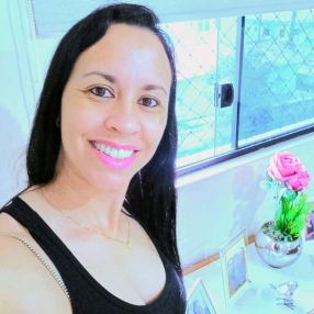 Lisiane, Babá em Imbituba